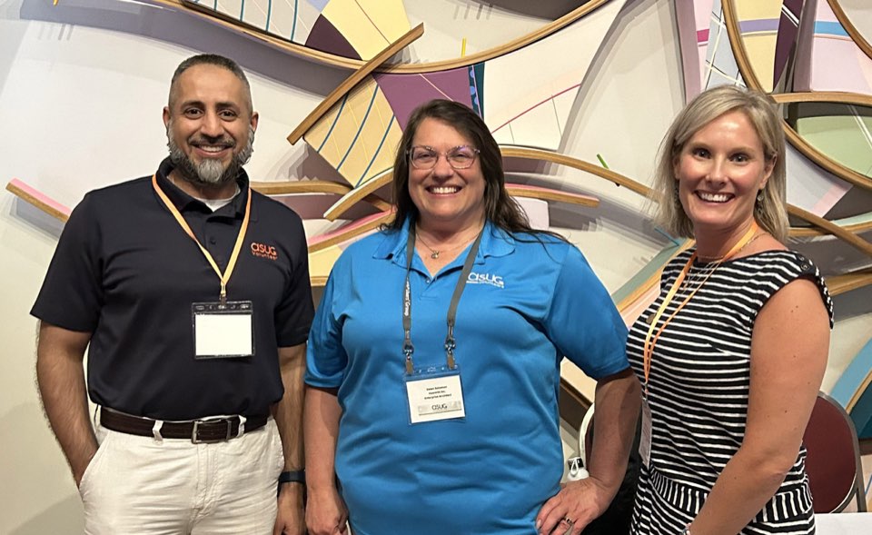 ASUG volunteer members Mustansir Saifuddin, Dawn Solomon and Steven Uebelacker.